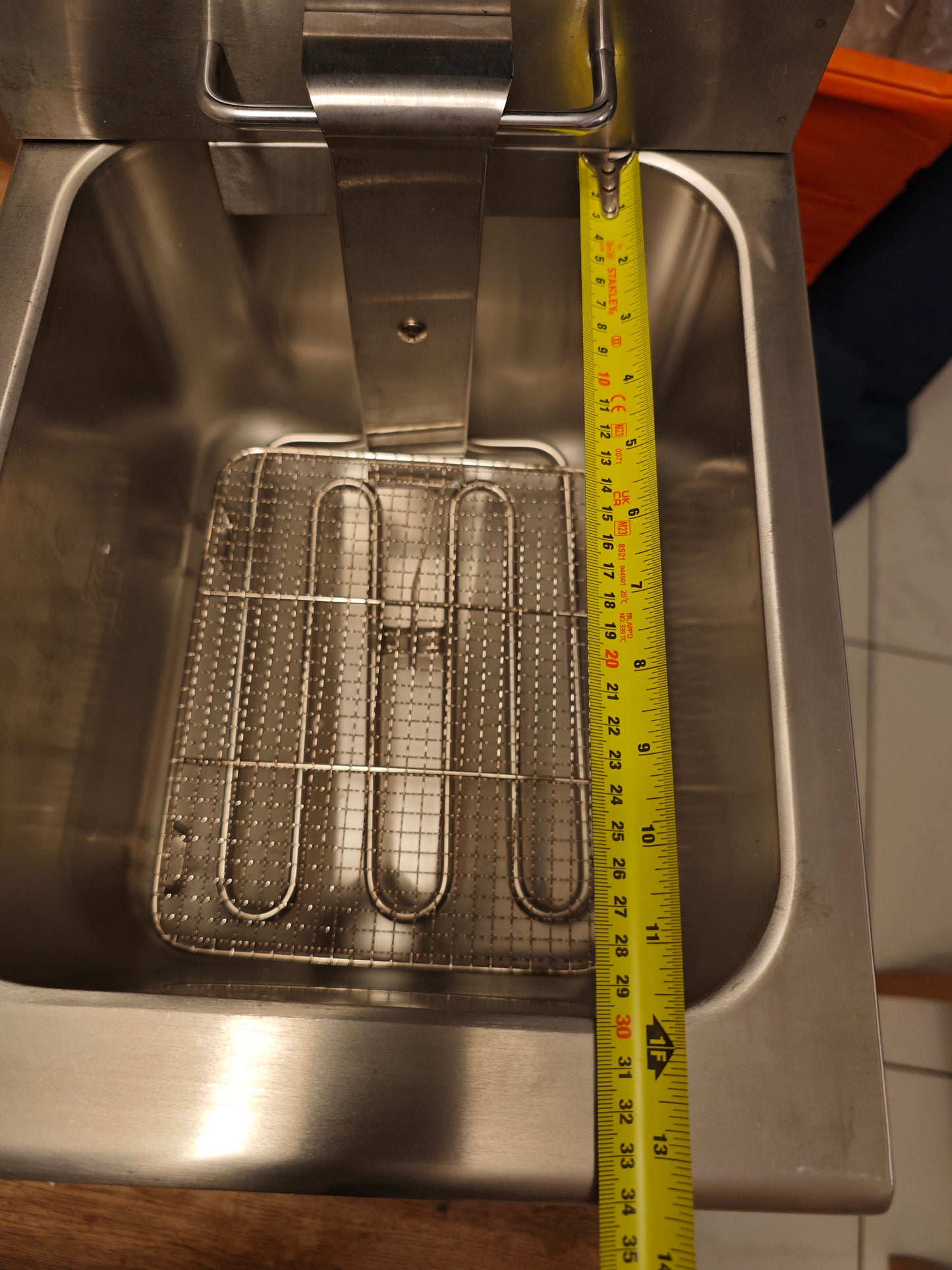 2800w  8.5升 电脑版油炸锅