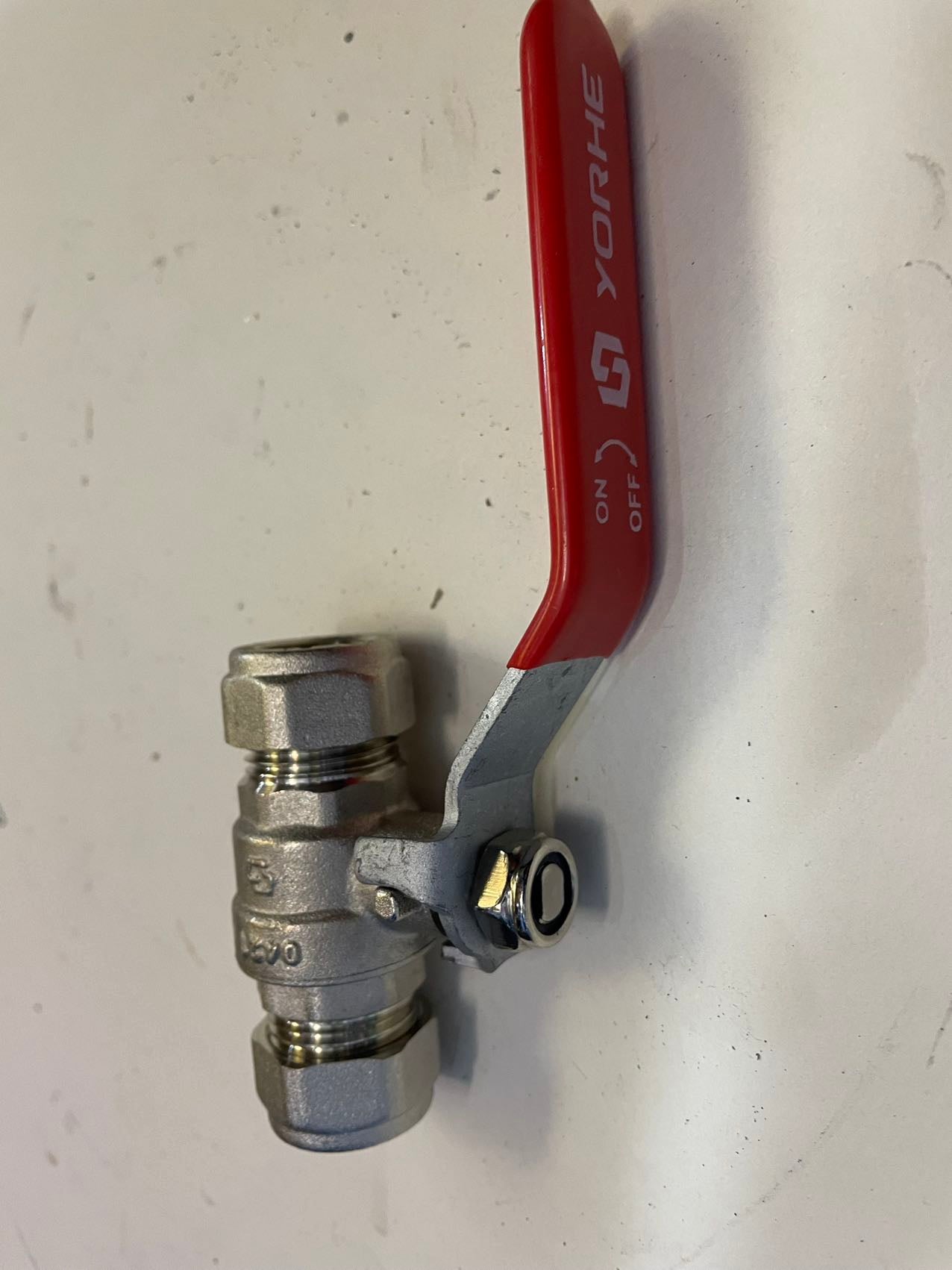 水开关 接15mm 铜管(炉头配件)